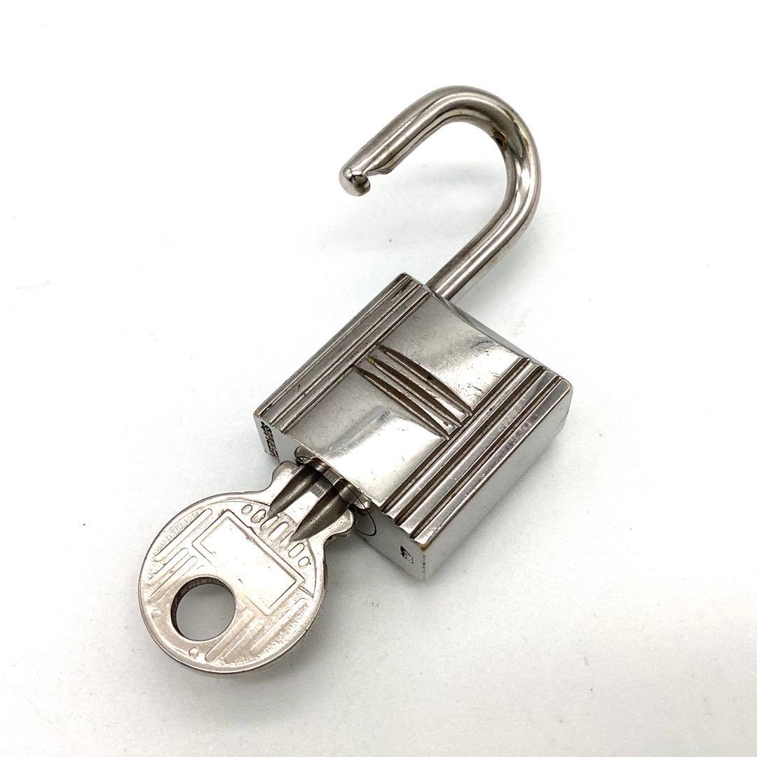 極美品　エルメス　カデナ　パドロック　鍵　no.117 シルバー　男性　女性