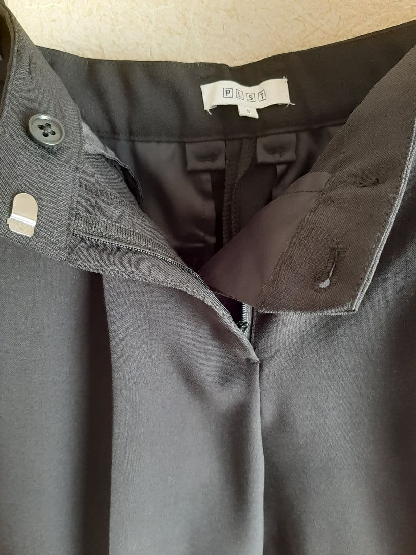 PLST プレミアムオックスカラーレスジャケット&テーパードパンツ黒セットアップ