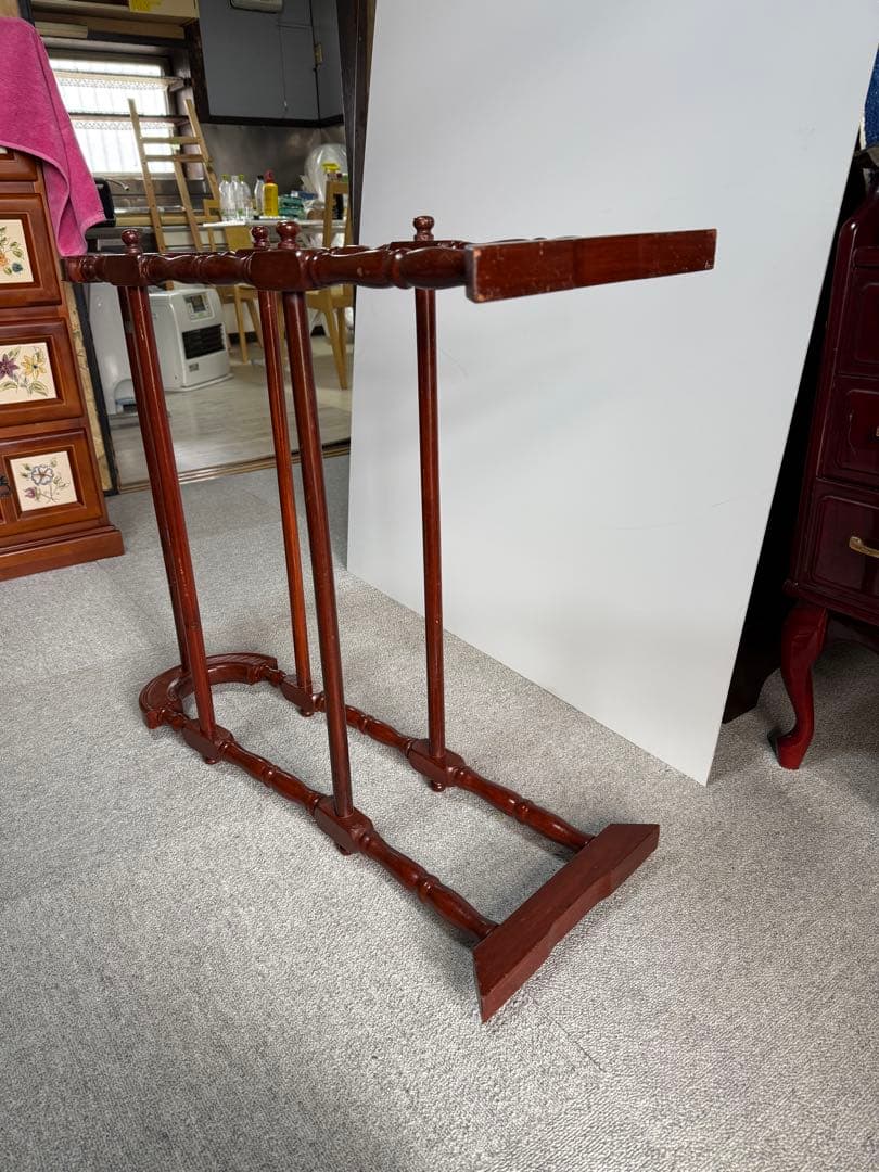 クラシック木製タオルラック マホガニー調 バスタオルスタンド 当時物 ヨーロッパ