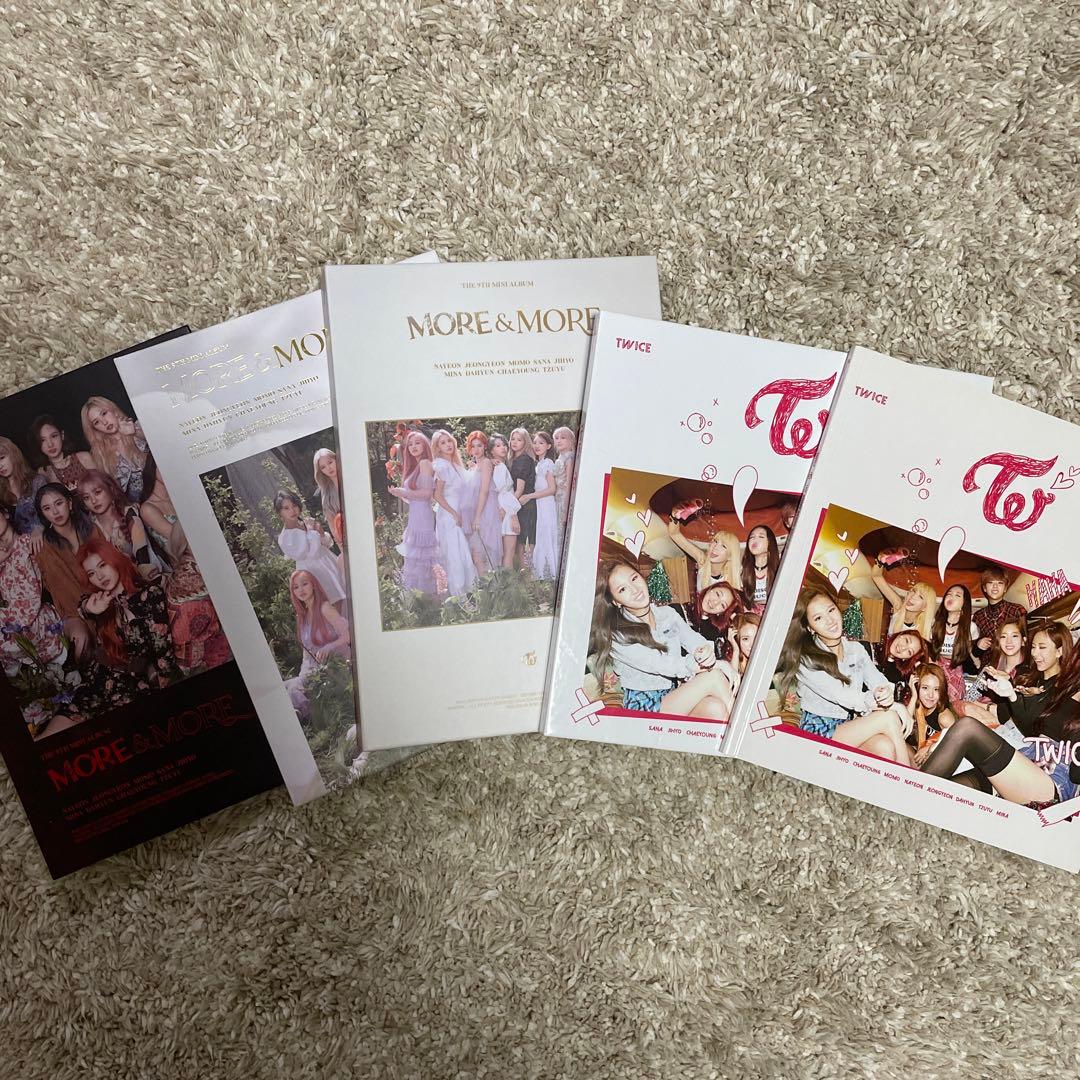 TWICEアルバムまとめ売り