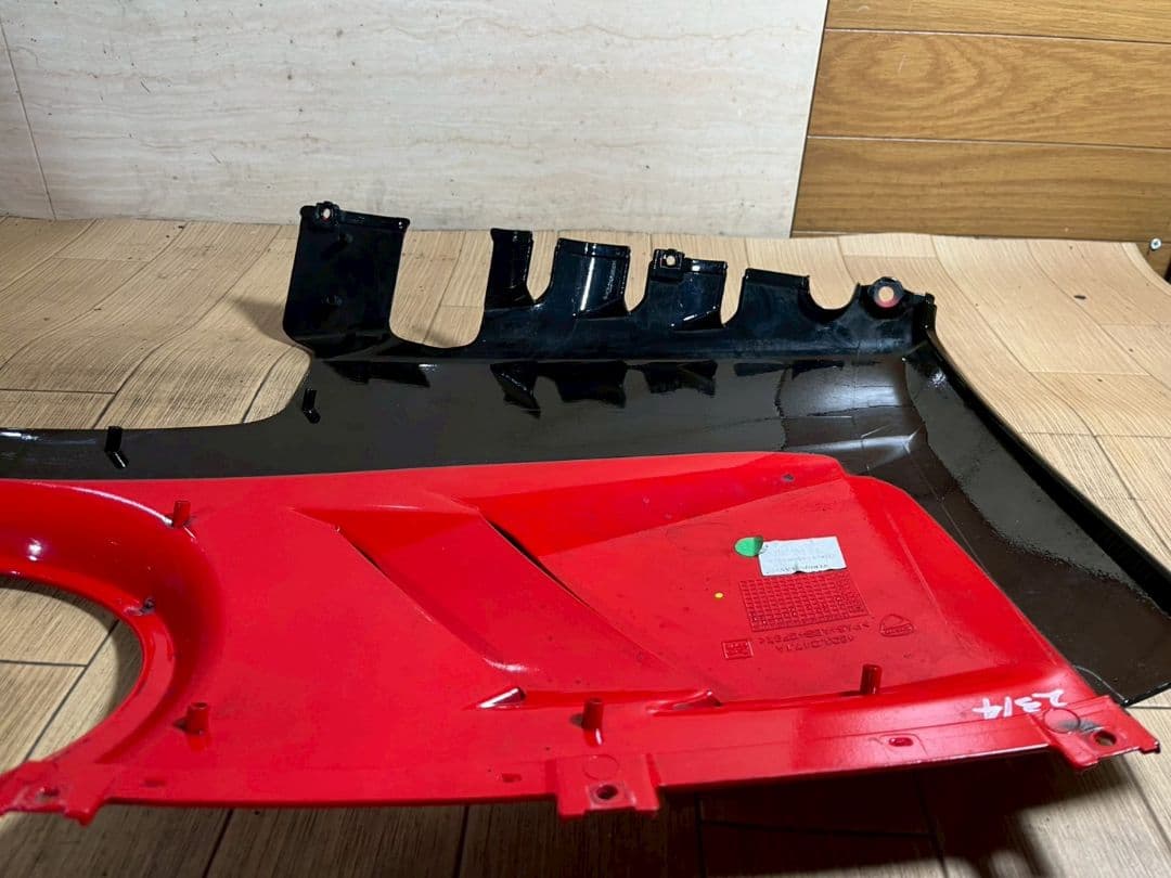 ドゥカティ パニガーレ　 右アンダーカウル　CORSE 480.1.047.1A