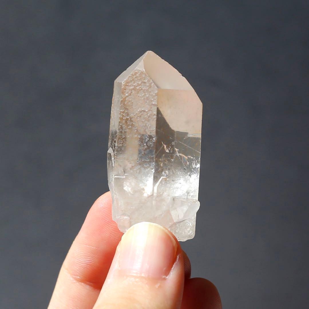 ゴールデンヒーラー クォーツ 原石 水晶 鉱物 希少石 天然石