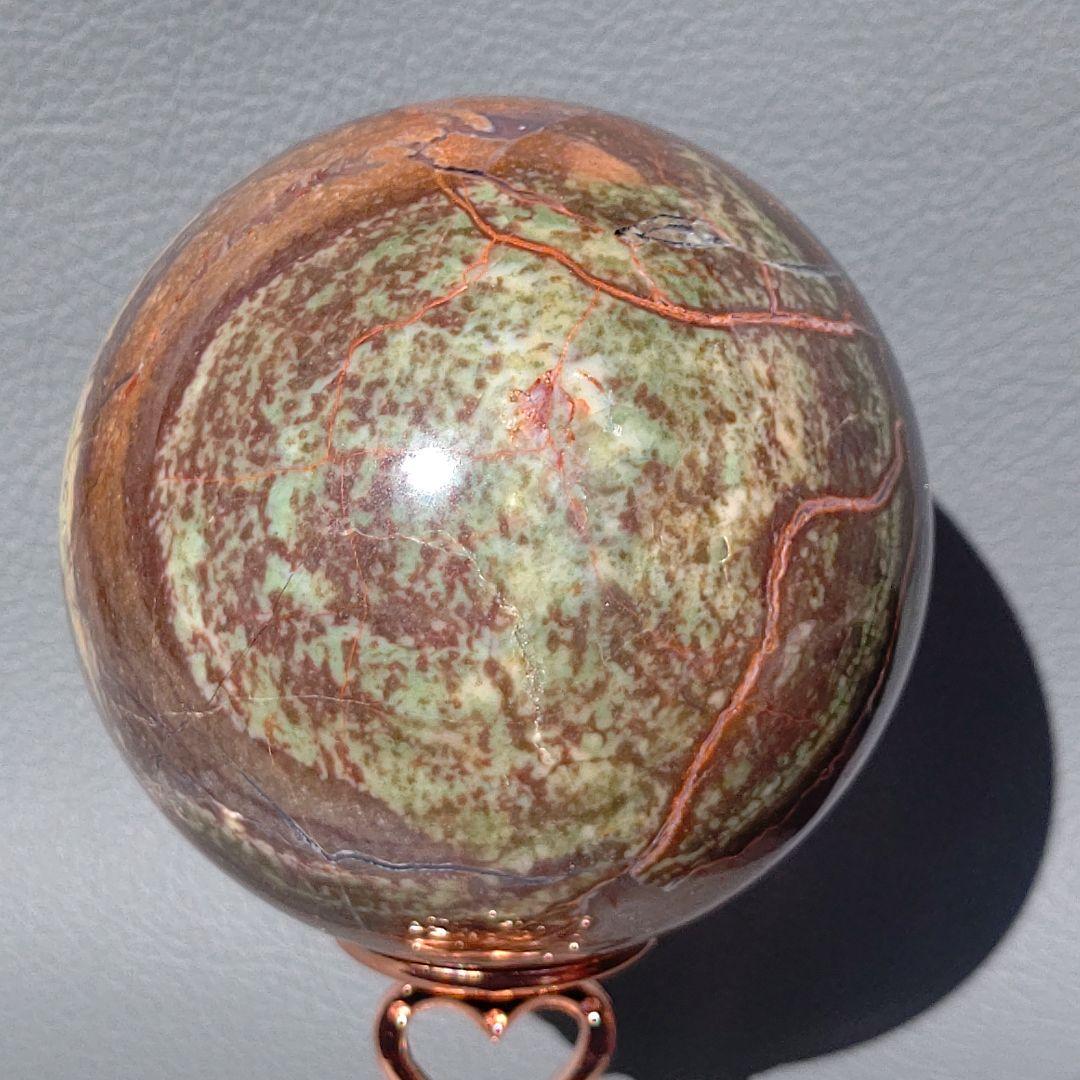 虹多数　マネーアゲート　水晶　スフィア　台座付き　天然石　レインボー　7.2cm