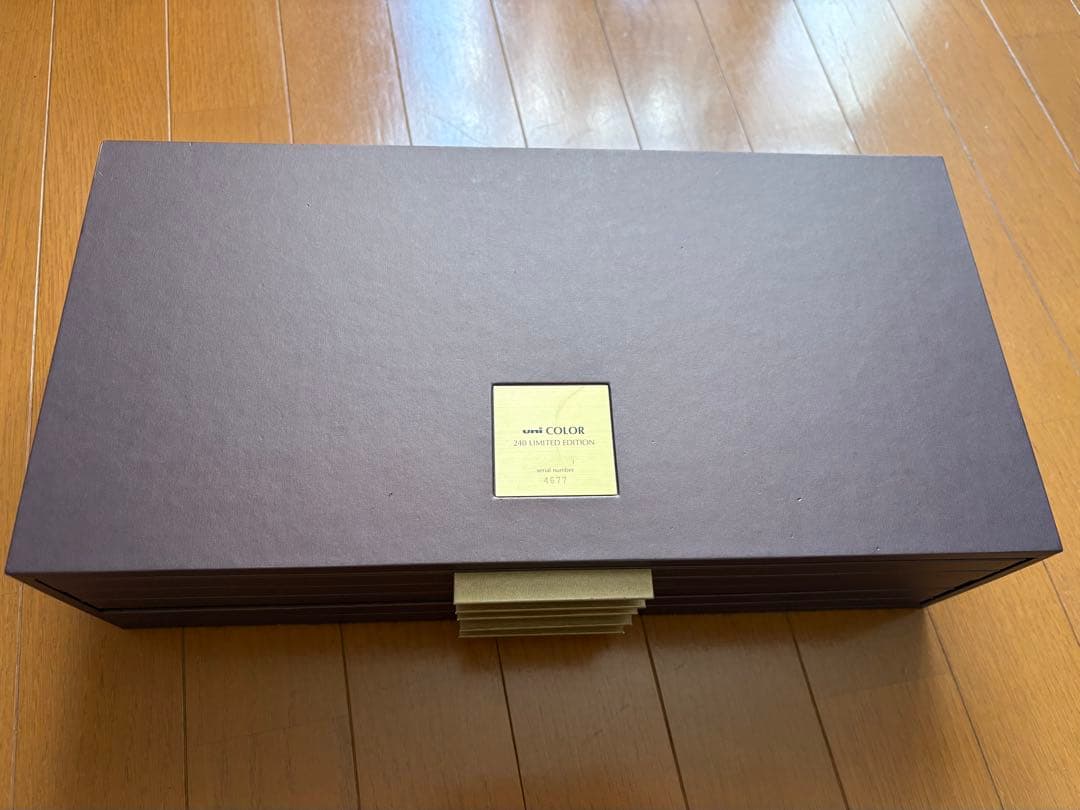 三菱鉛筆ユニー240色セット　リミテッドエディション限定50周年記念