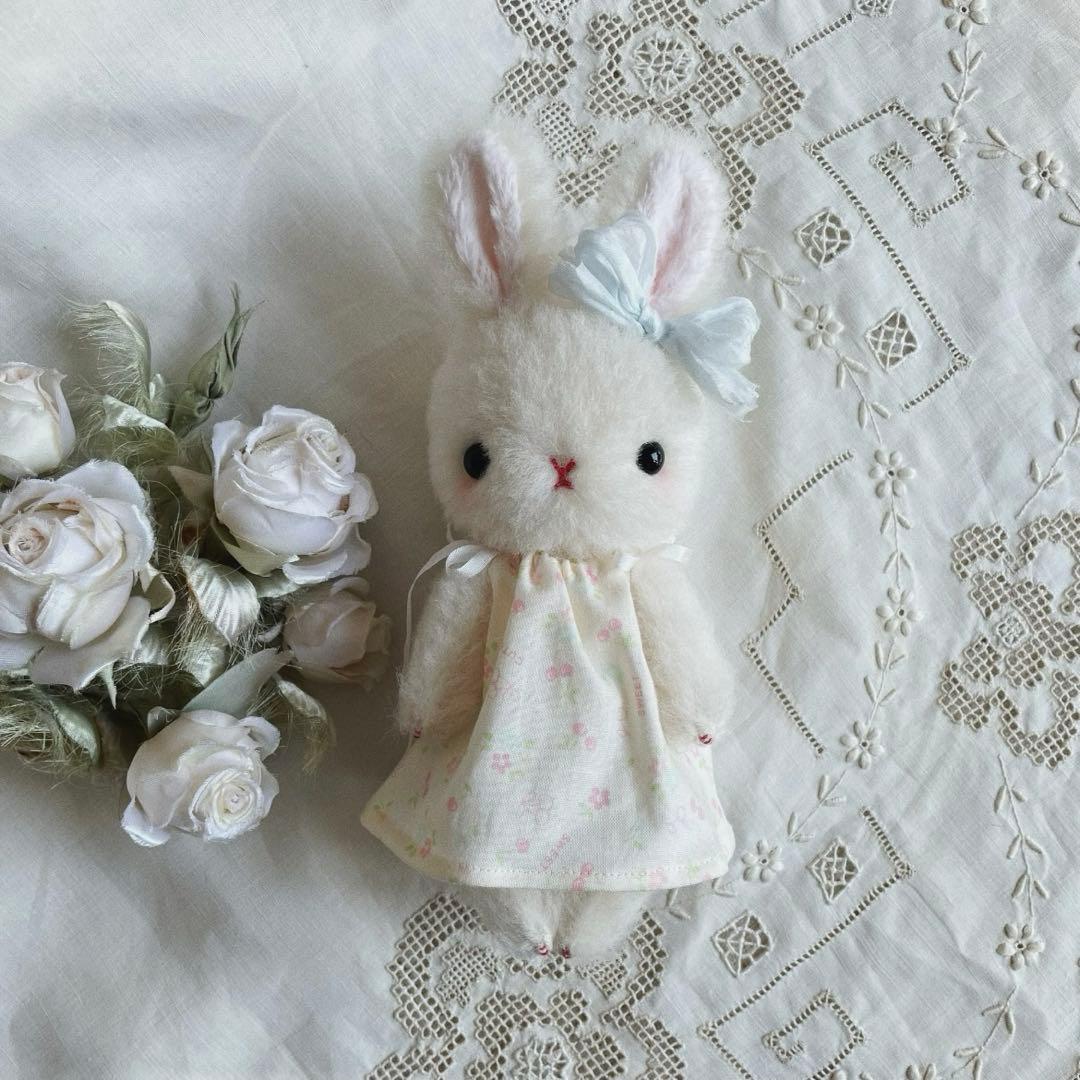 モコモコたち耳ちゃん うさぎ ハンドメイド 兎 ぬいぐるみ 海外作家様
