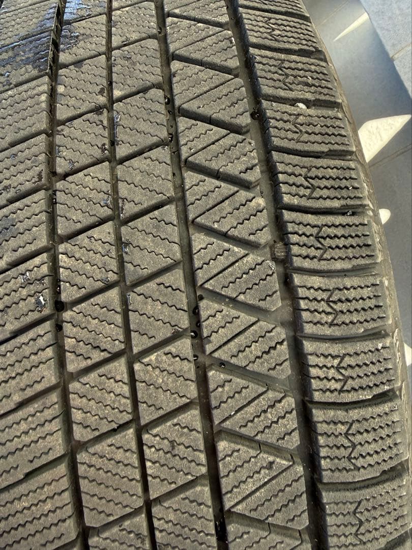 ブリヂストン　ブリザック　235/50R18 トヨタ純正ホイール