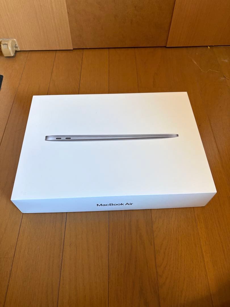 yura　MacBook Air スペースグレー　本体　M1 256GB