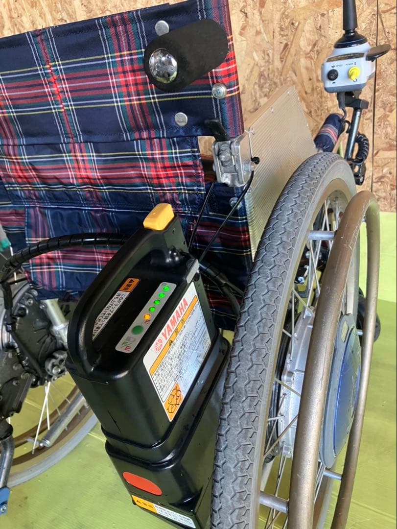 M*s様 YAMAHA電動車椅子　バッテリー2個　充電器付