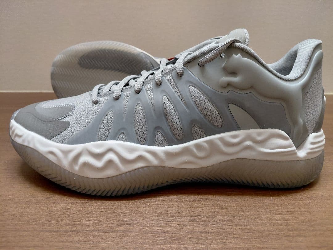 シューズ(男性用) Puma HALI 1 30.0cm