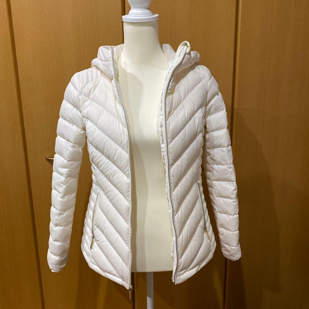 【お値下げ‼️】マイケルマイケル・コース　パッカブルダウンフィル　ジャケット美品