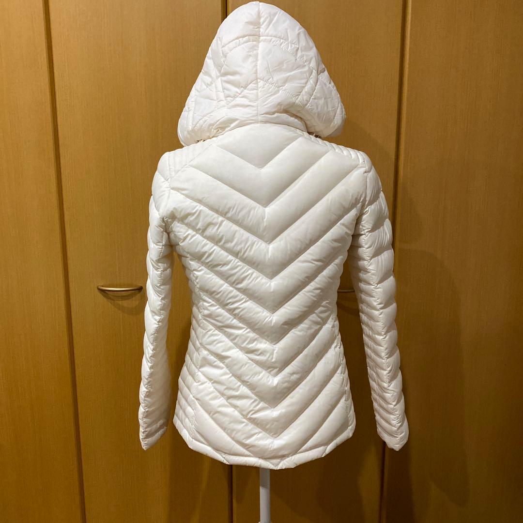 【お値下げ‼️】マイケルマイケル・コース　パッカブルダウンフィル　ジャケット美品