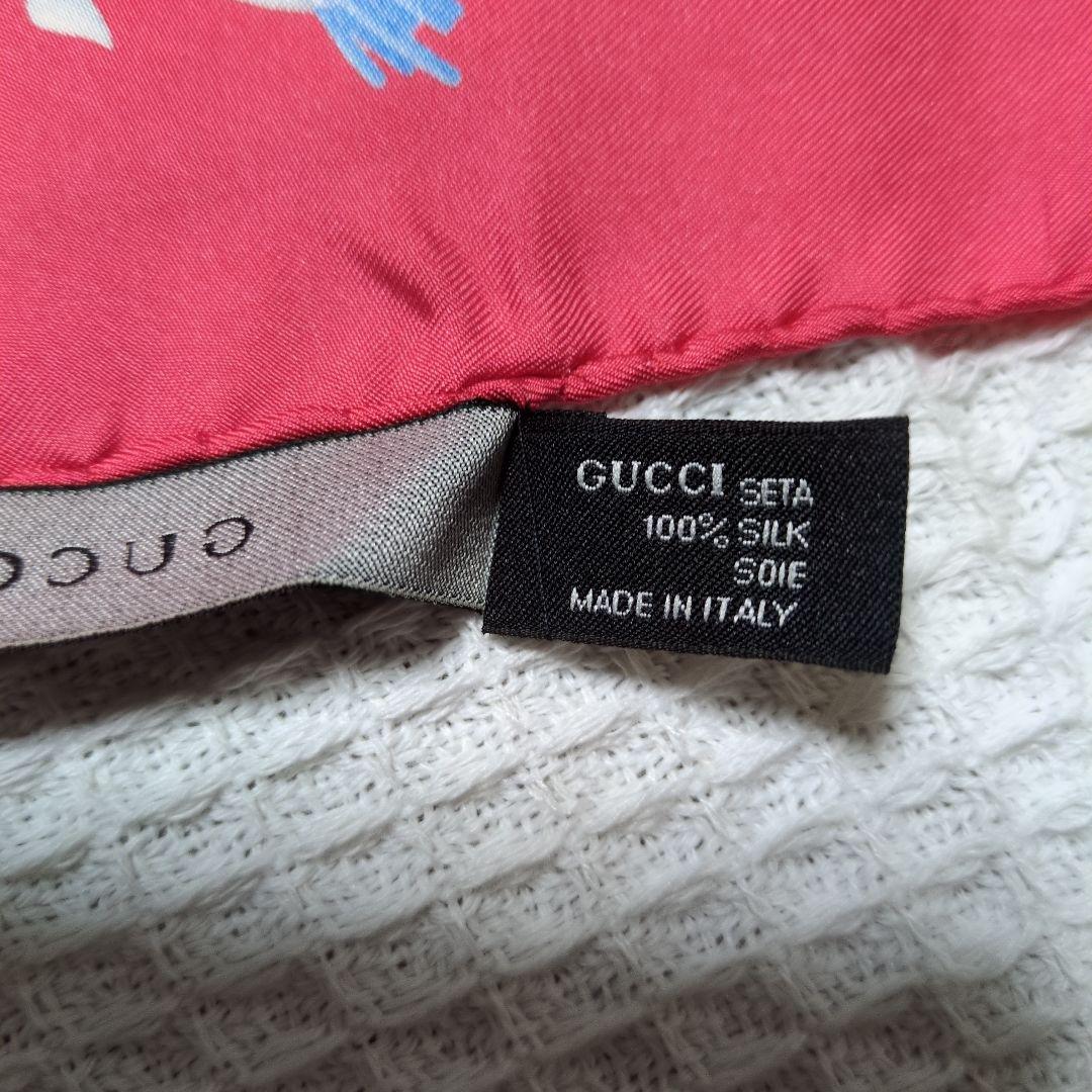 GUCCI グッチ チェーンデザイン スカーフ 赤