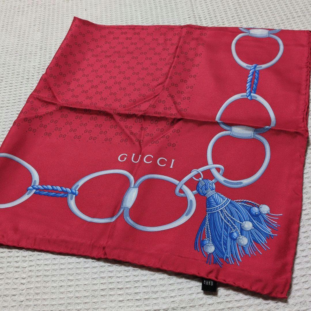 GUCCI グッチ チェーンデザイン スカーフ 赤