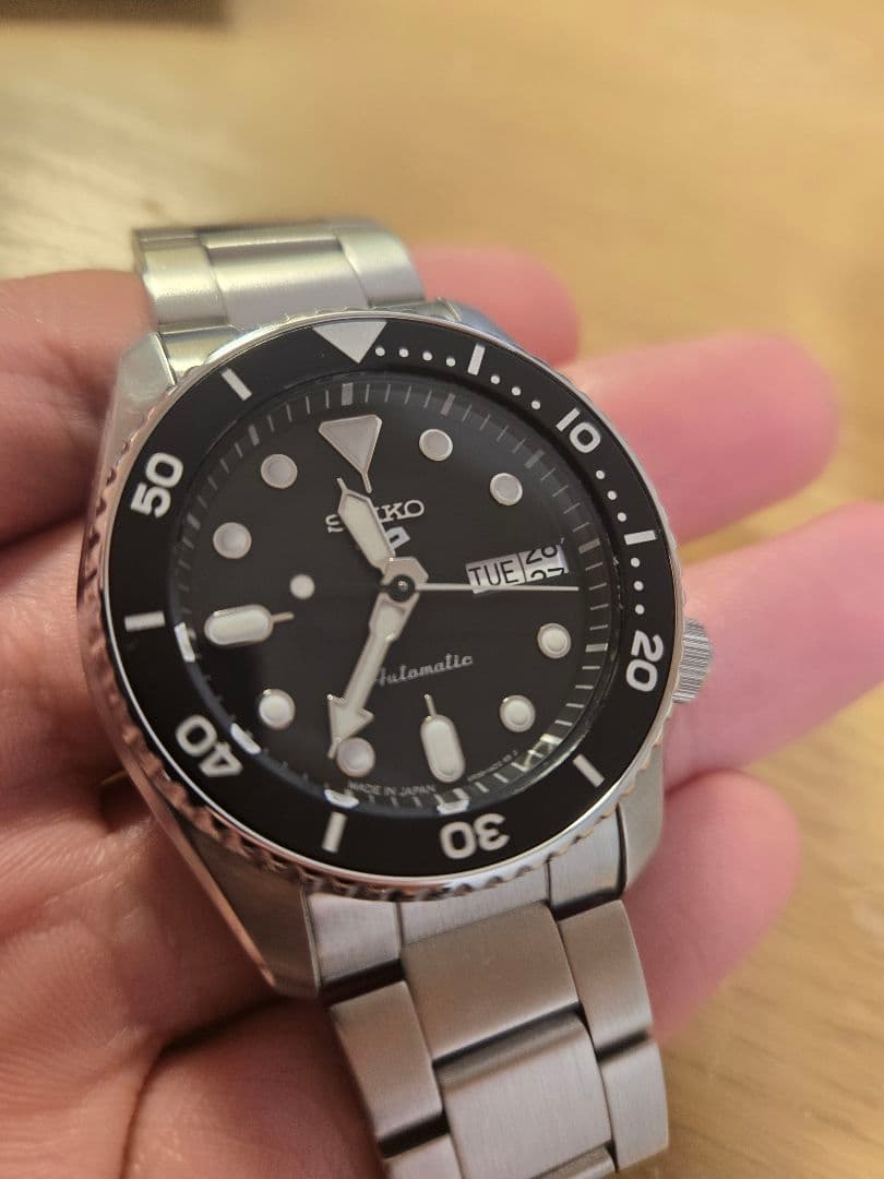 SEIKO5 sbsa225　FKMラバーストラップ付き　自動巻き