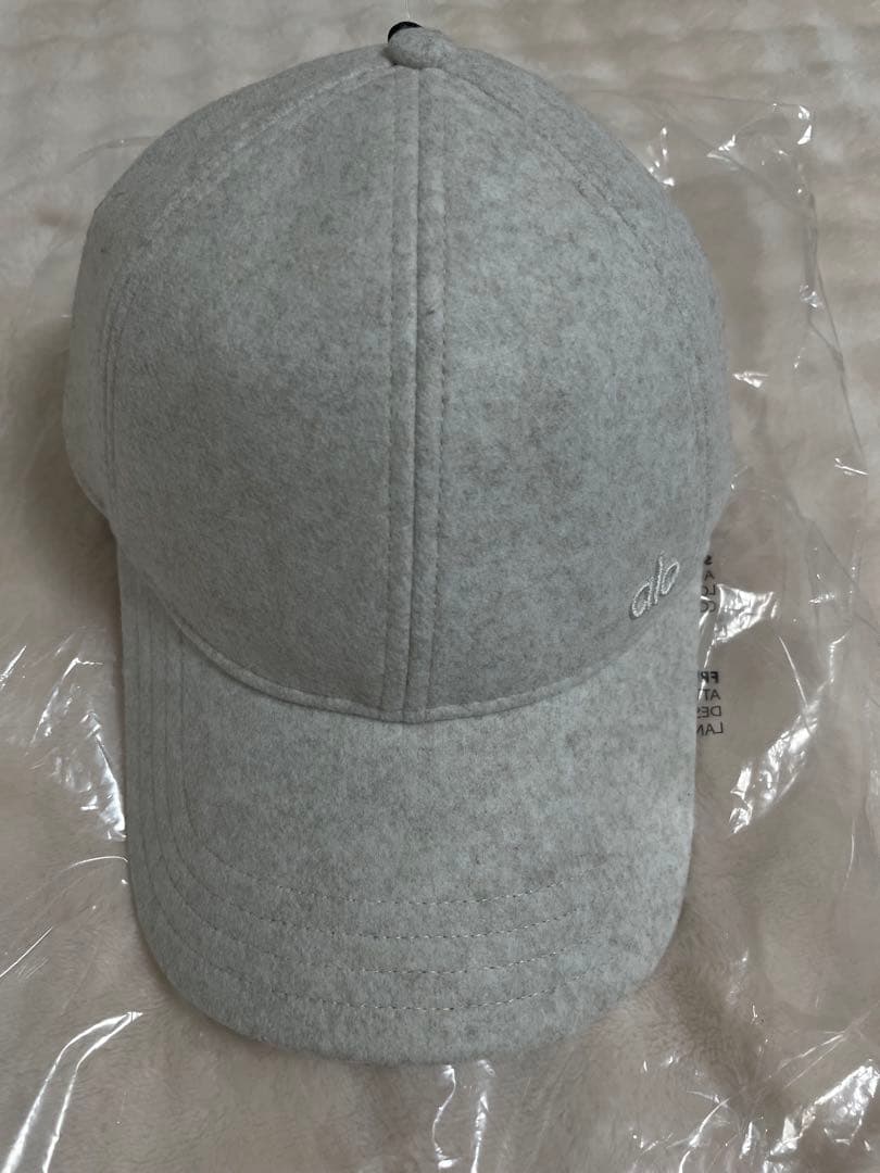 Alo Yoga キャップ Cream Heather 新品未使用タグ付き