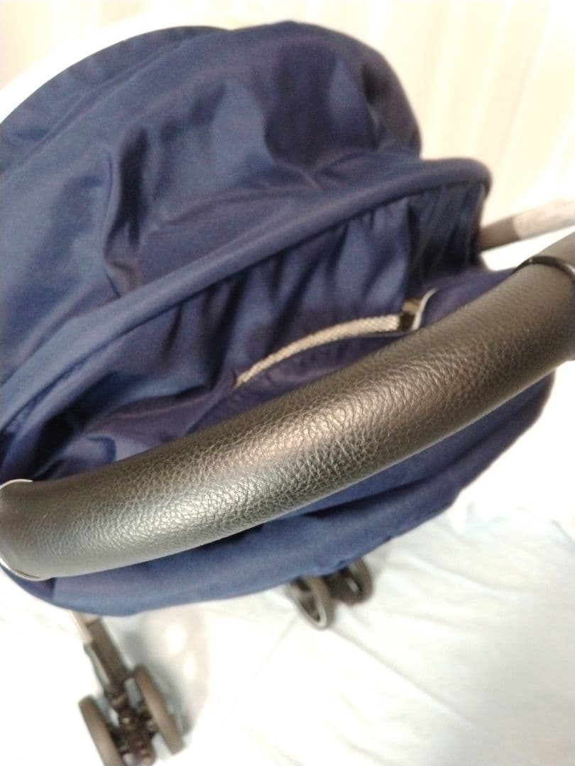 【美品】　Aprica 　ラクーナ ソファークッション　オート4輪　両対面式