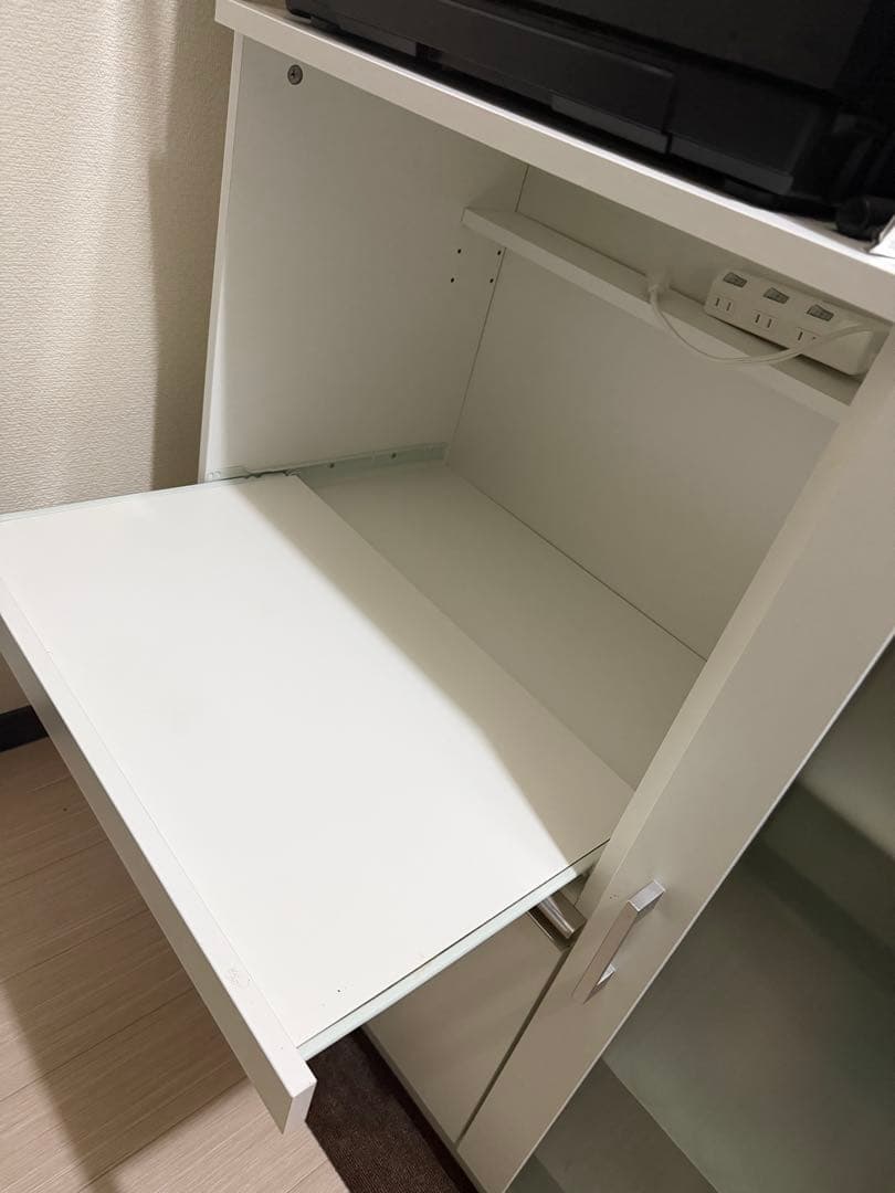 食器棚ホワイト