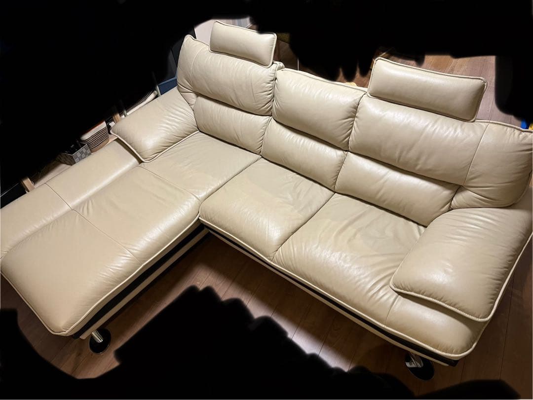 ①／２　ニトリ　ロゾ4 富山県　L字ソファ　本革　クッション　ヘッドレスト