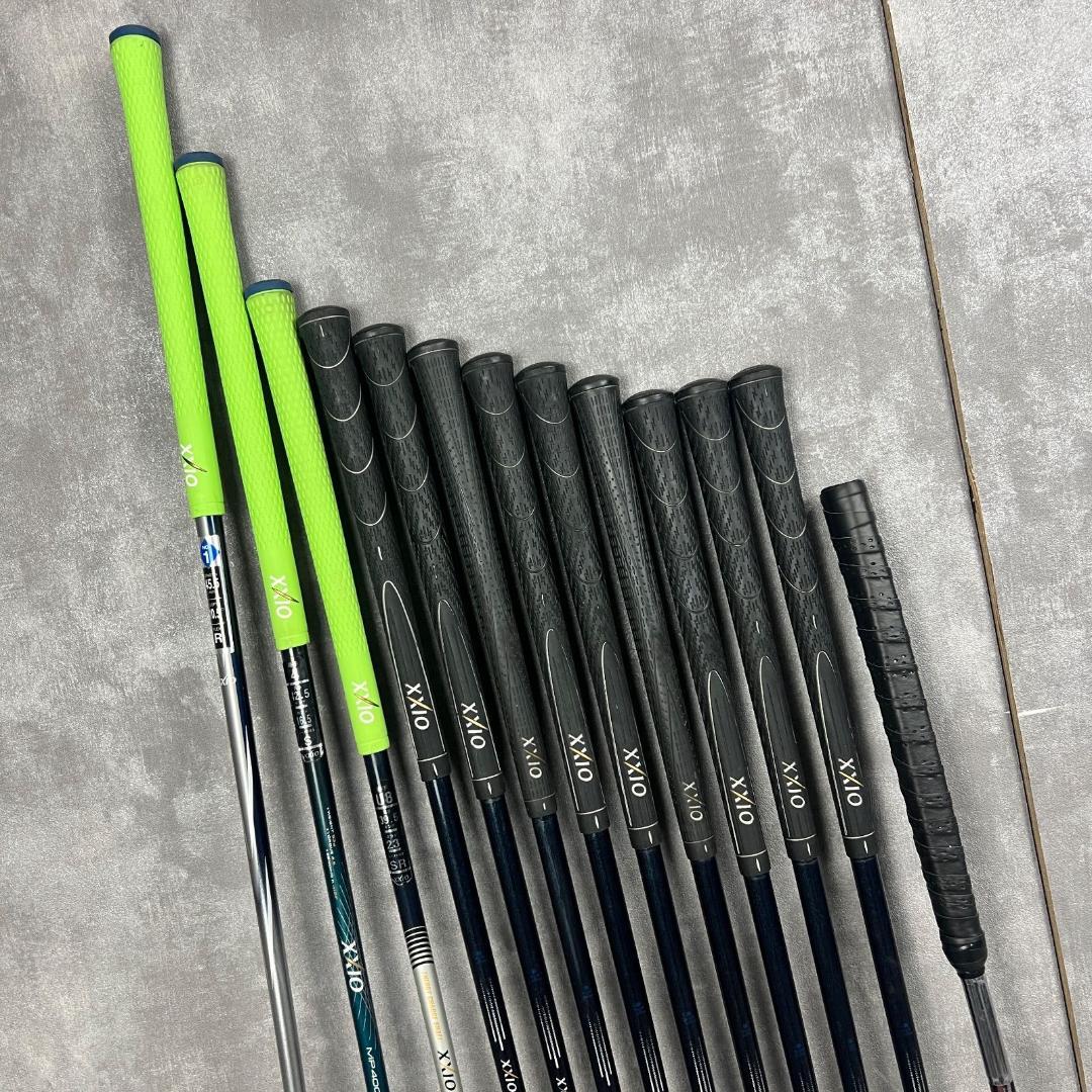 ゼクシオ　メンズゴルフ13本セット　右　オデッセイ　XXIO　ODYSSEY