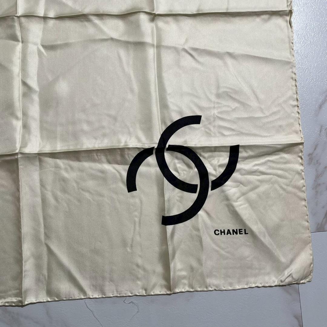激レア美品！CHANEL シャネル ココマーク スカーフ ホワイト