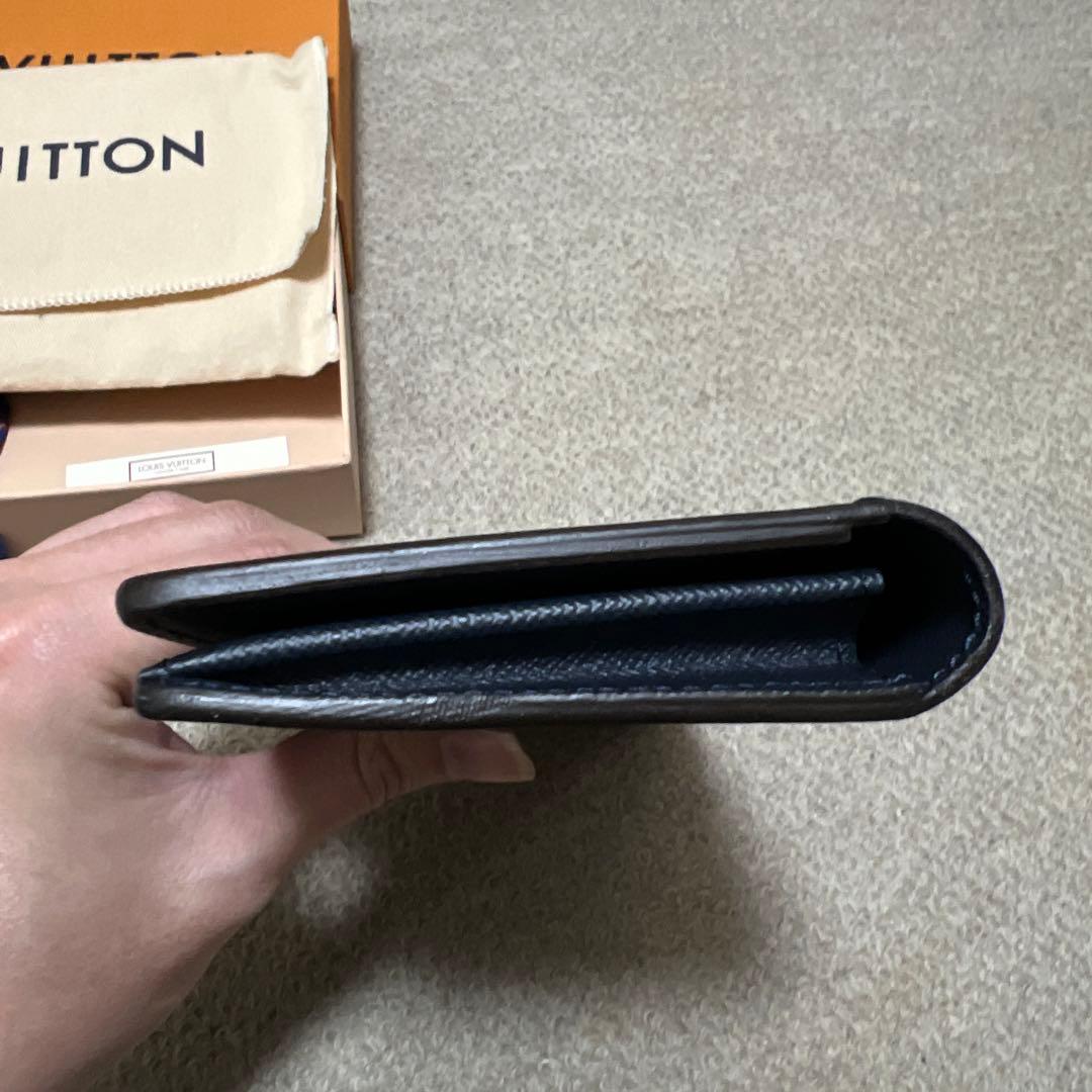 Louis Vuitton エピ　ポルトフォイユ・ブラザ