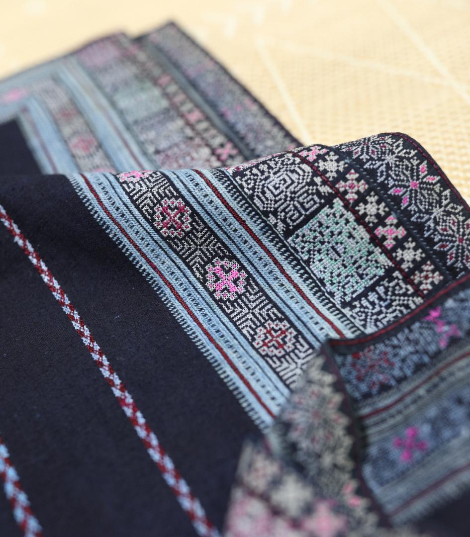 烏当ミャオ族 上衣｜民国期｜植物染め｜手刺繍｜民族衣装 Ethnic dress