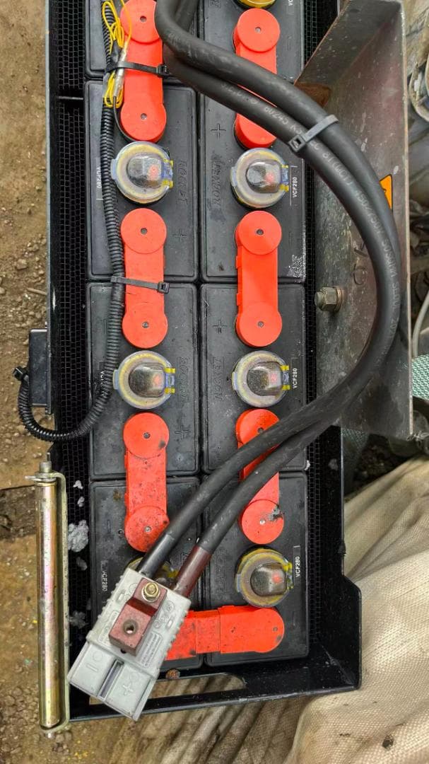 フォークリフトバッテリーSVCF280 48V （FBRM9-75-300使用）