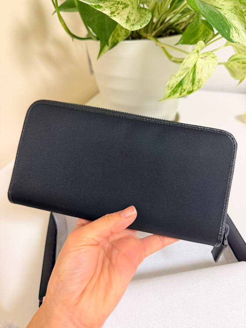 PRADA(プラダ) ラウンドファスナー長財布