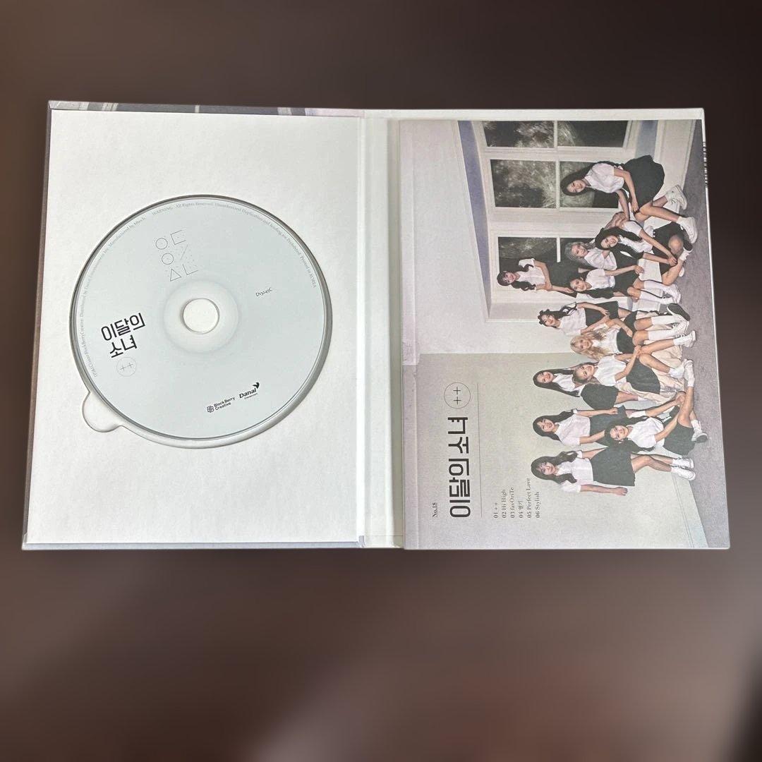LOONA First Mini Album ++ 2ヴァージョン　今月の少女