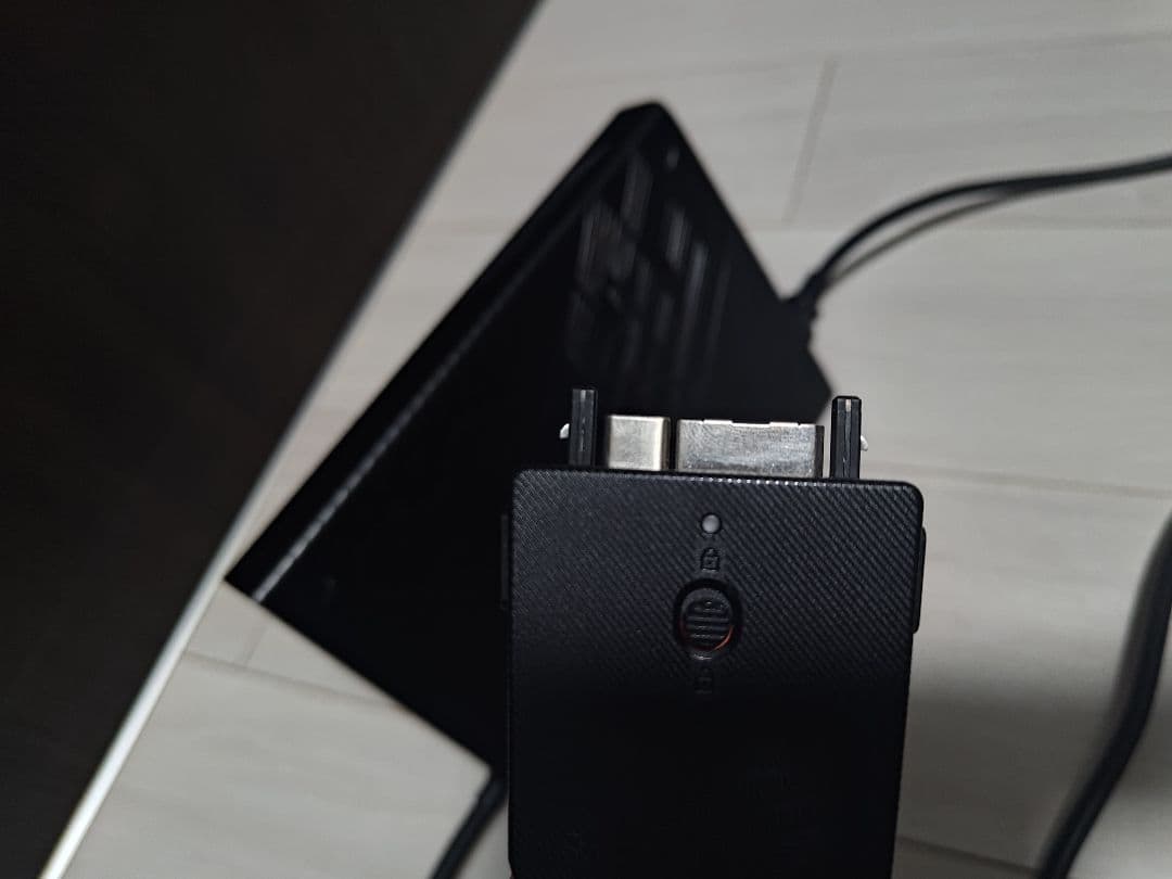 黒猫 ROG XG Mobile GC31 RTX3080 端子の爪正常