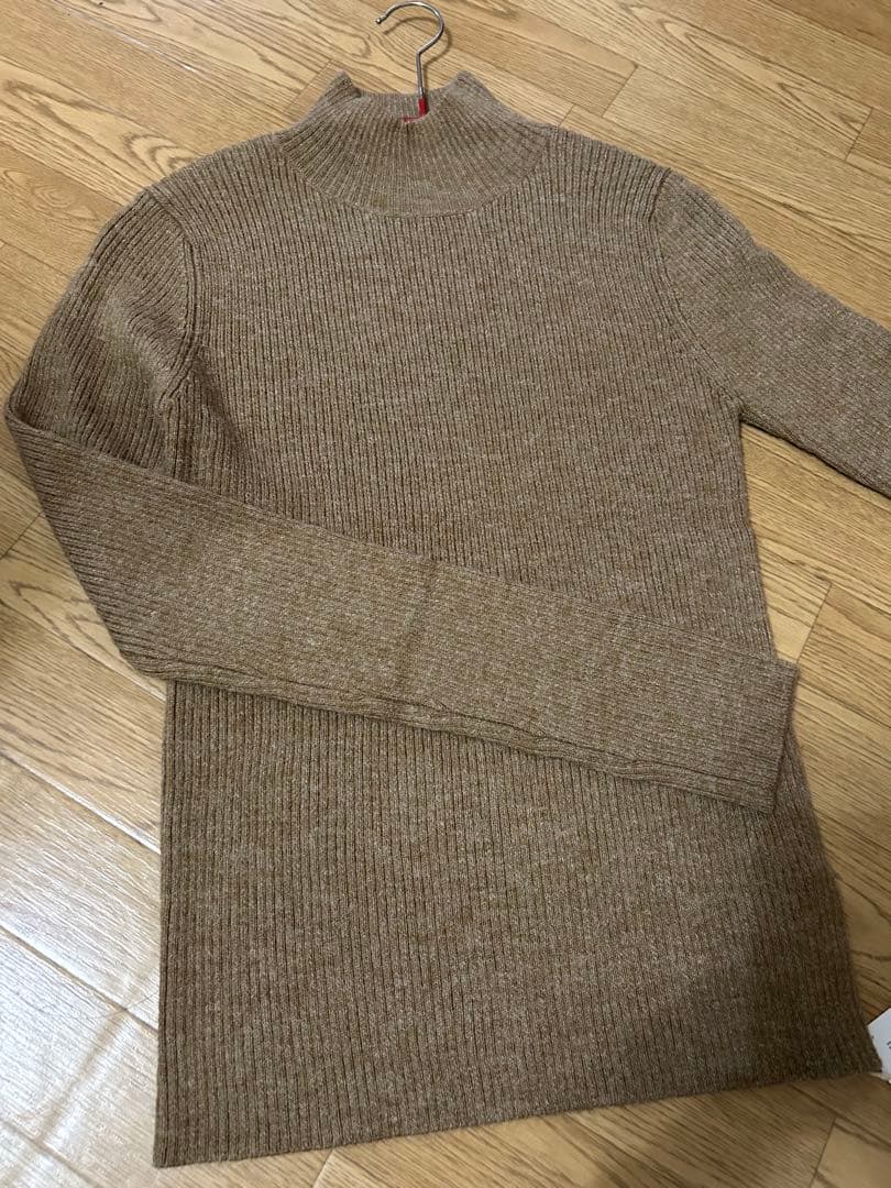 ファー付きニットセーター
