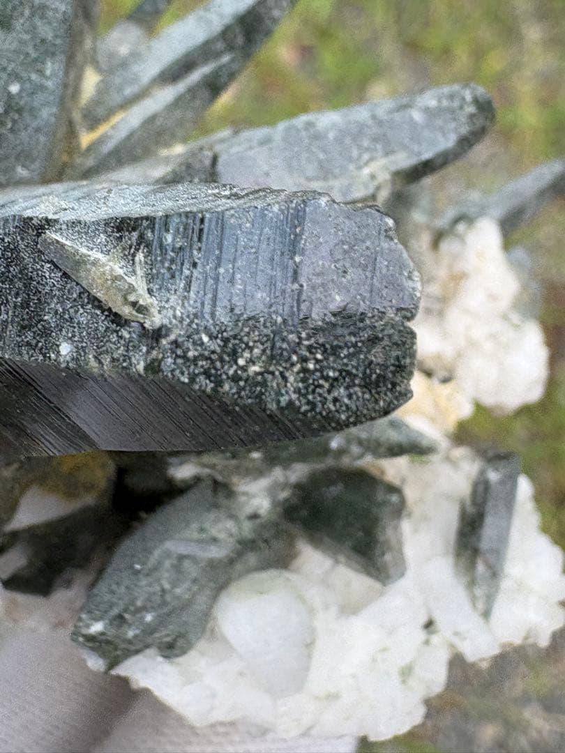 【匿名は発送】ガネッシュヒマール産 クローライト内包水晶