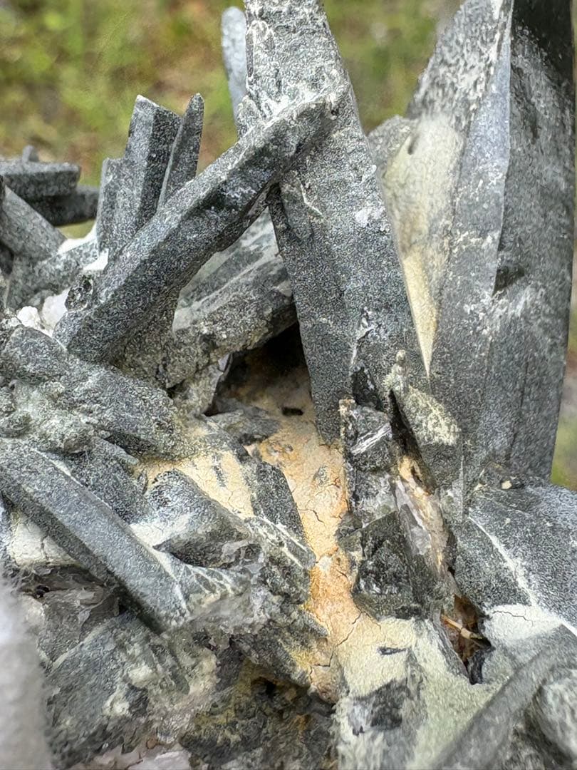 【匿名は発送】ガネッシュヒマール産 クローライト内包水晶