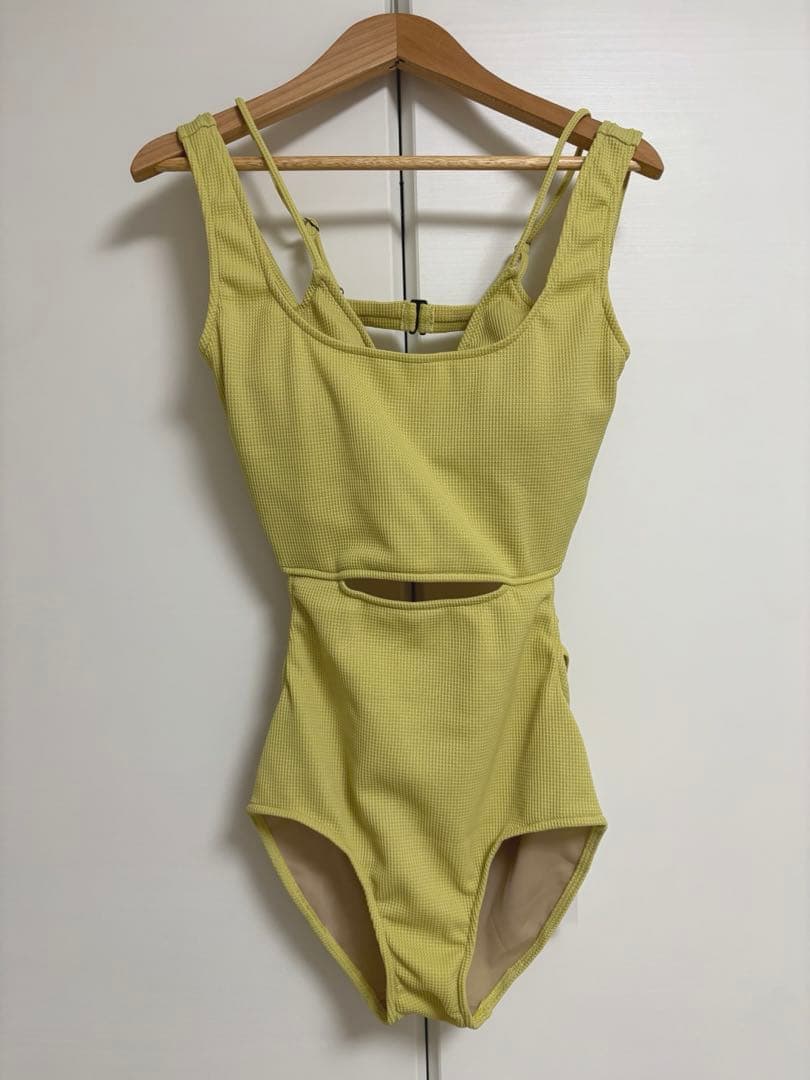 ころも。 様せ専用※2024SS HOLE ONEPIECE SWIMWEAR