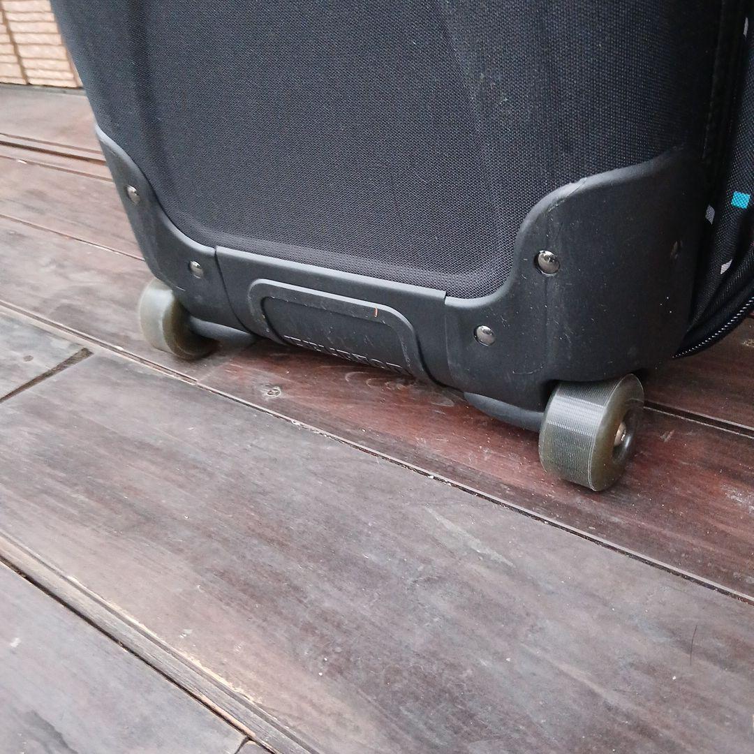 BURTON 166バートンキャスター付きスノーボードケース　コロコロタイヤ付き