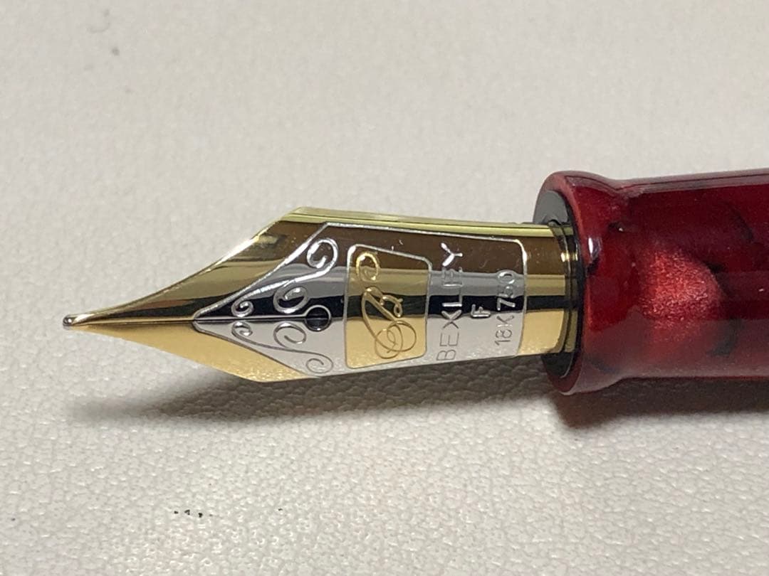 BEXLEY 赤 万年筆 専用ケース付き