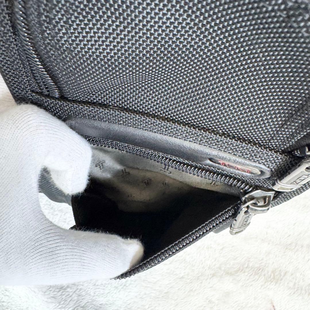 【良品】廃盤 TUMI トゥミ キャリーバッグ　機内持込可能 26103D4