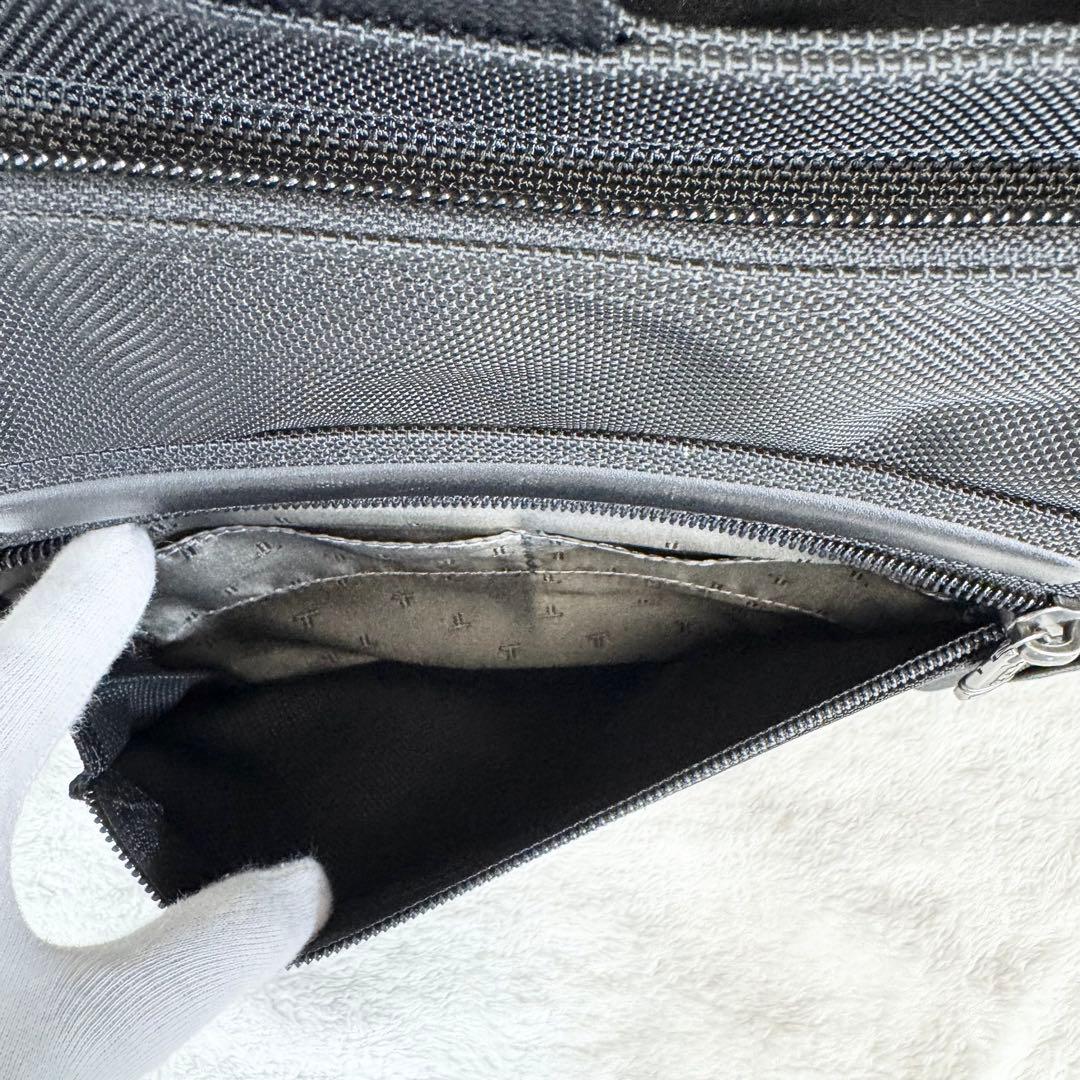 【良品】廃盤 TUMI トゥミ キャリーバッグ　機内持込可能 26103D4