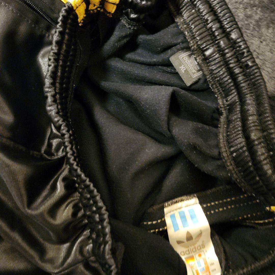 バナ　　アディダス　レザートラックジャケット　　パーカー