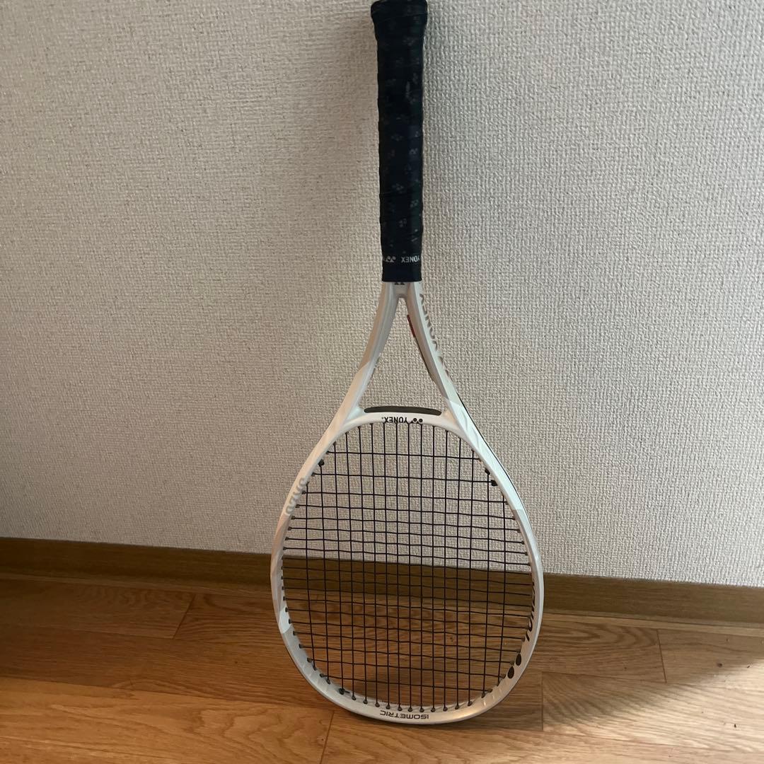 YONEX VCORE 100 硬式テニスラケット ガット:ポリツアープロ