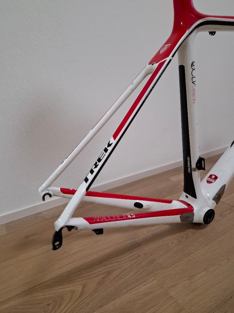 ま*ろ様 TREK MADONE4.5 フレームセット カーボンフレーム　56サ