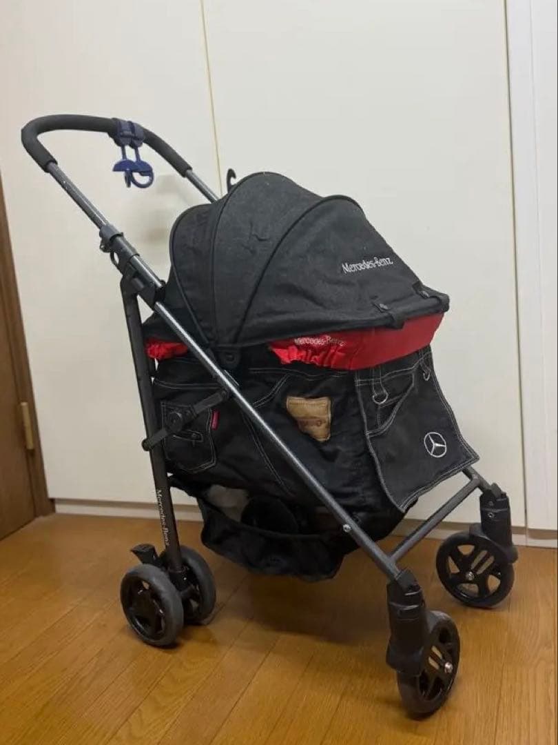 Mercedes-Benz ペットカート 黒/赤