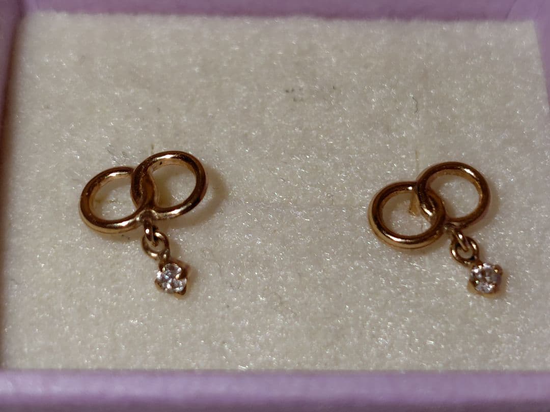 K18 YG ダイヤ ピアス 0.03カラット