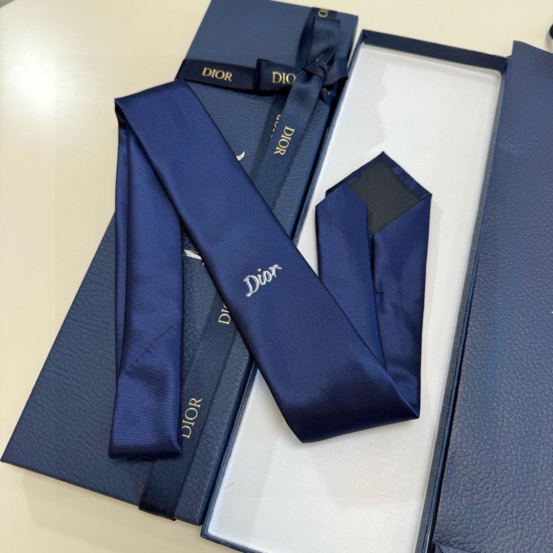 Dior ネイビー シルク ネクタイ 箱付き