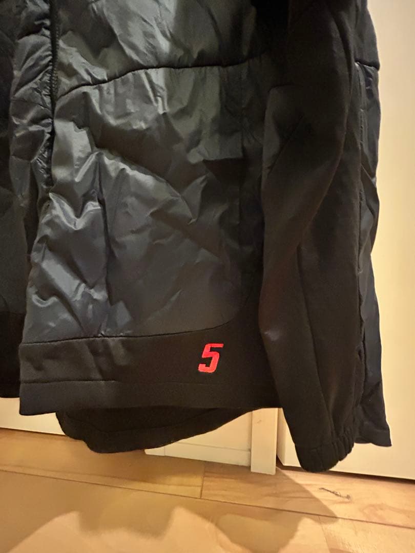 ウィンドブレーカー 上下セット hummel