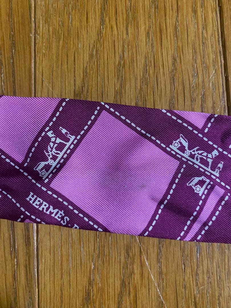 HERMES シルク リボンスカーフ ピンク　ツイリー