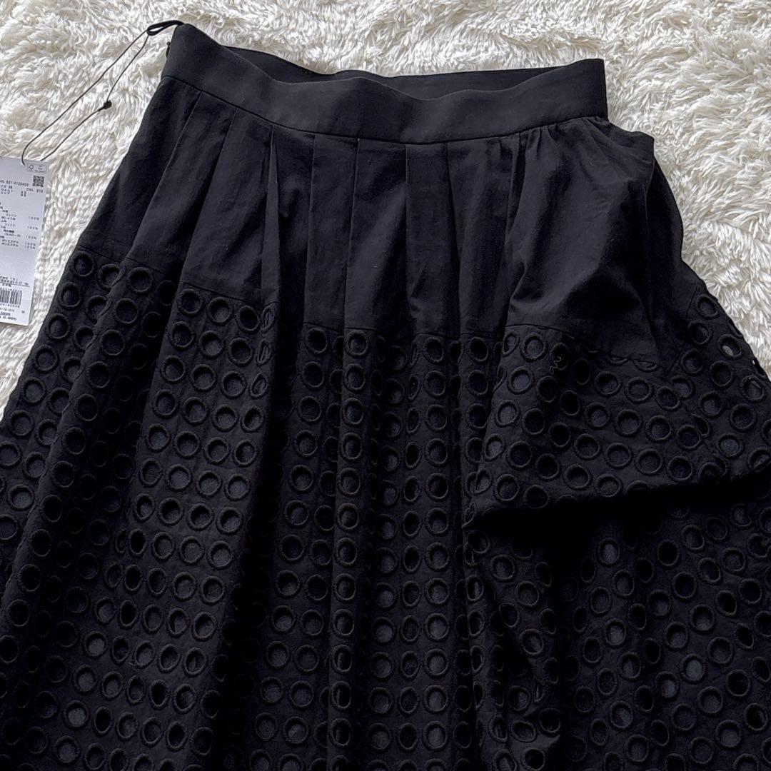 【新品タグ付き】アドーア アイレット エンブロイダリー スカート ロング 黒 Ｍ