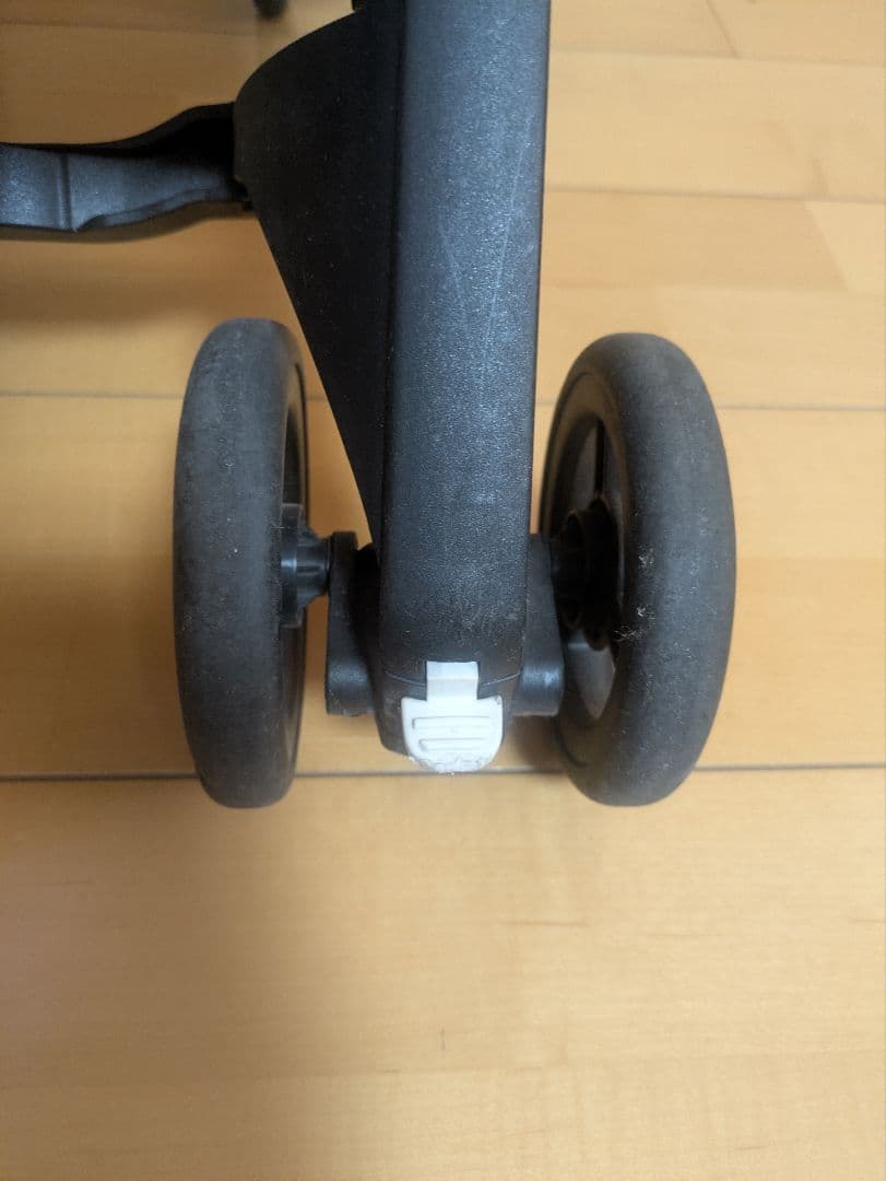 gb 折りたたみ式ベビーカー ブラック　ポキット