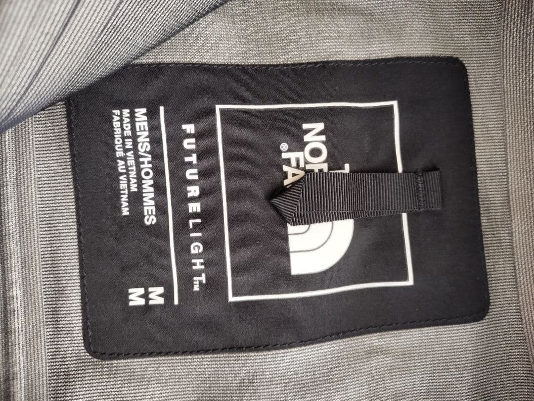 美品THENORTHFACEマウンテンパーカー