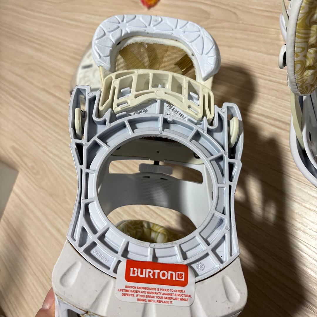 【BURTON】Escapade スノーボードビンディング ホワイト